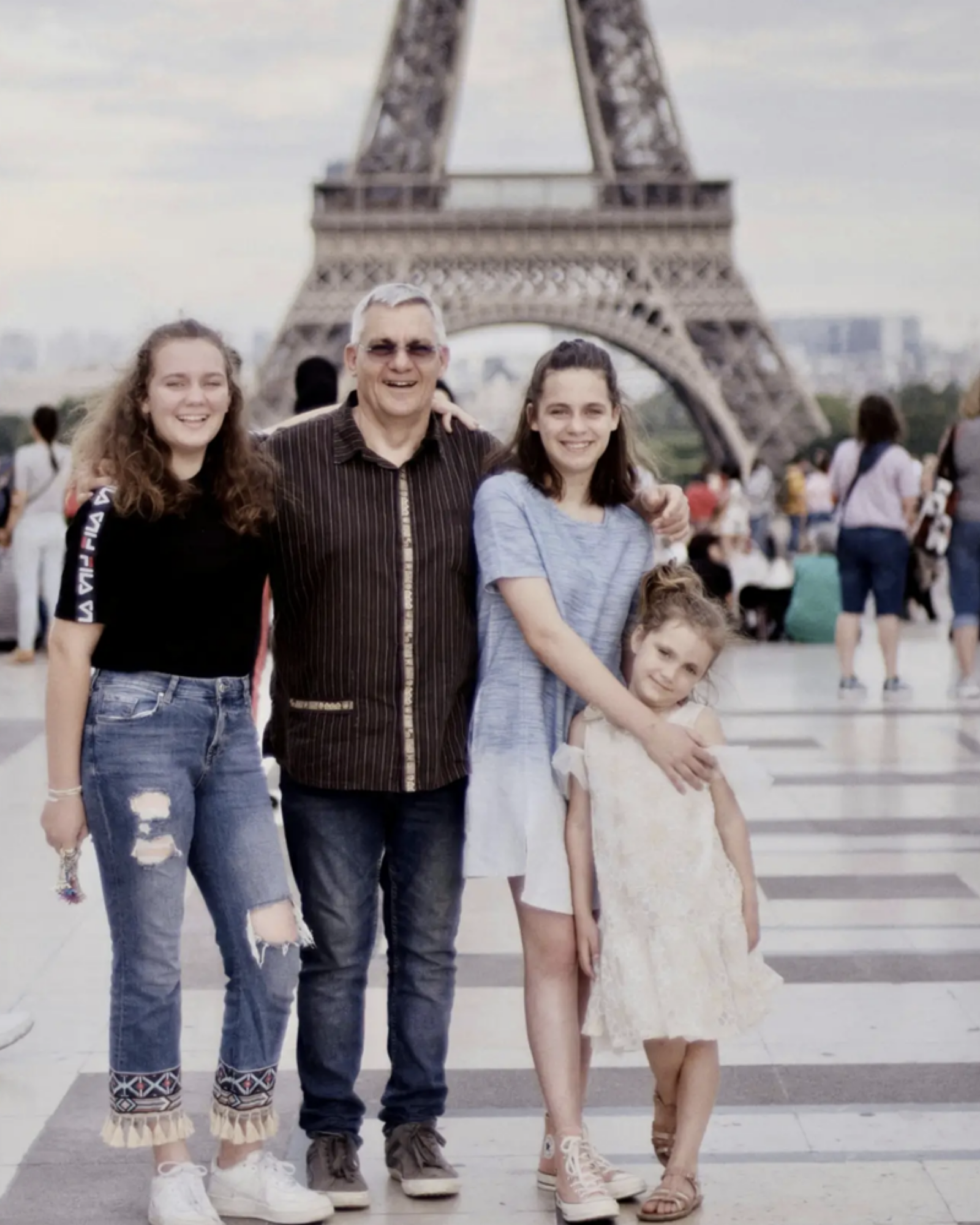 worryfreewanderings-groupfamilytravelhome