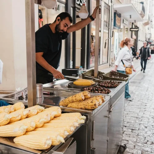 food-lotsofdifferentcornstreetvendor